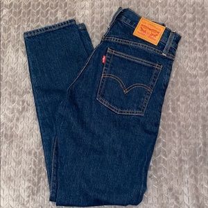 Non stretch, high waist vintage Levi jean size 25